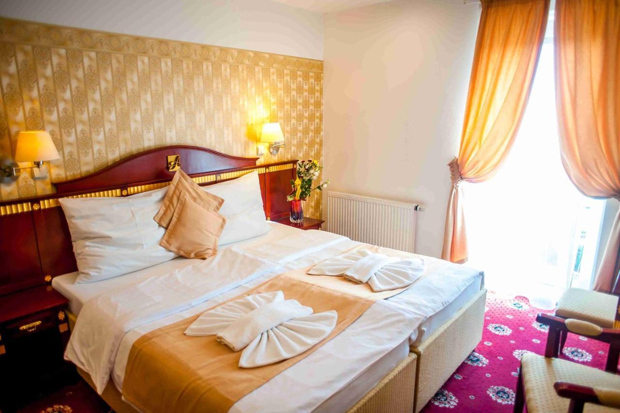 Hotel Tommy Wellness & Spa Náchod Dış mekan fotoğraf