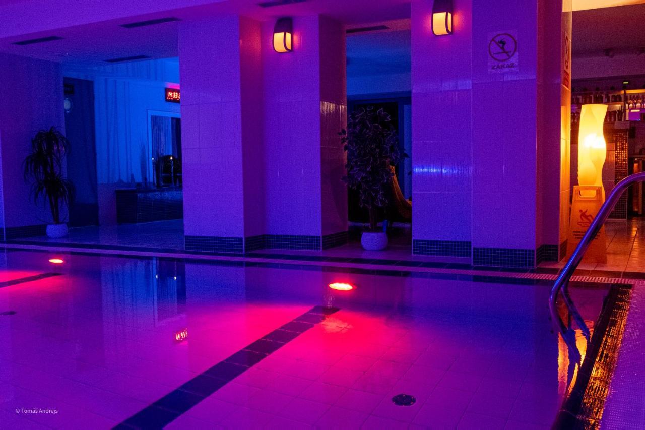 Hotel Tommy Wellness & Spa Náchod Dış mekan fotoğraf