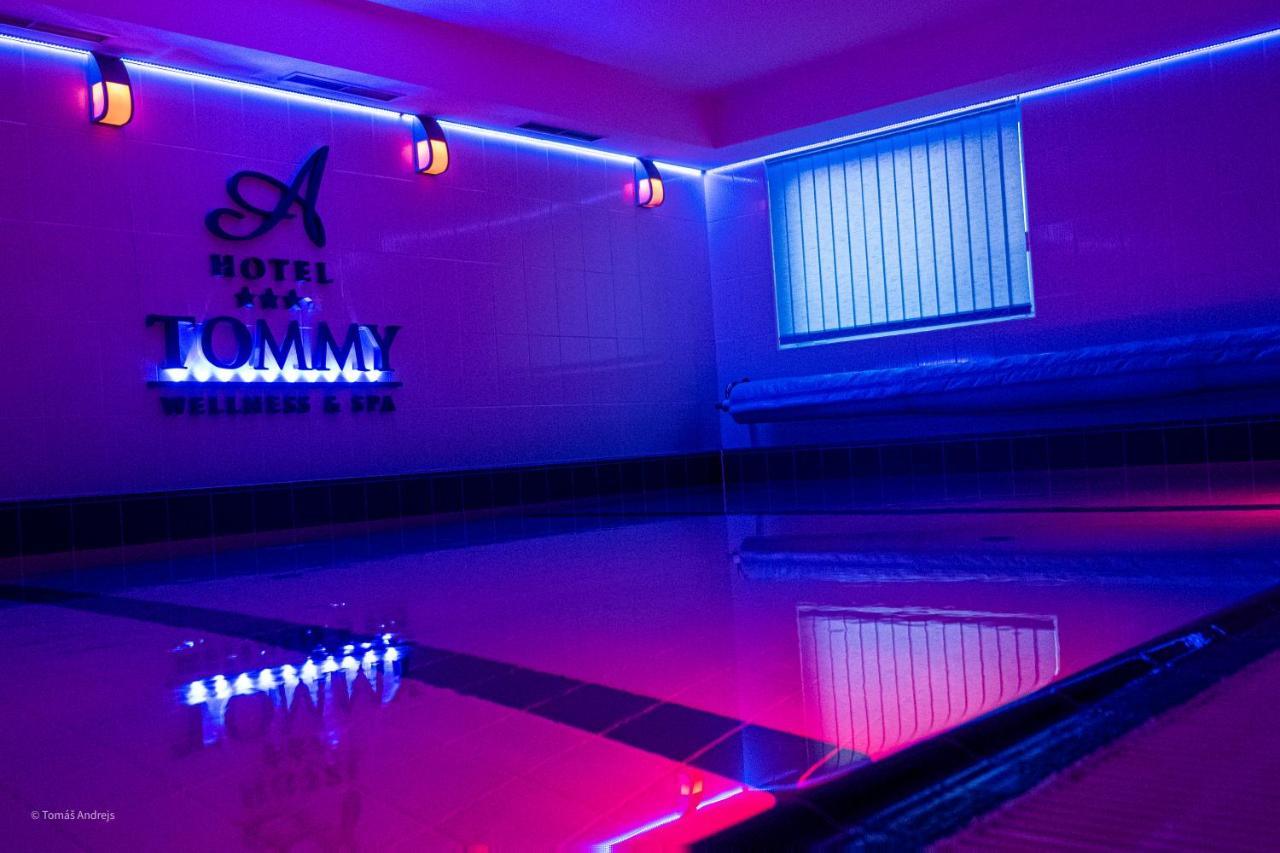 Hotel Tommy Wellness & Spa Náchod Dış mekan fotoğraf