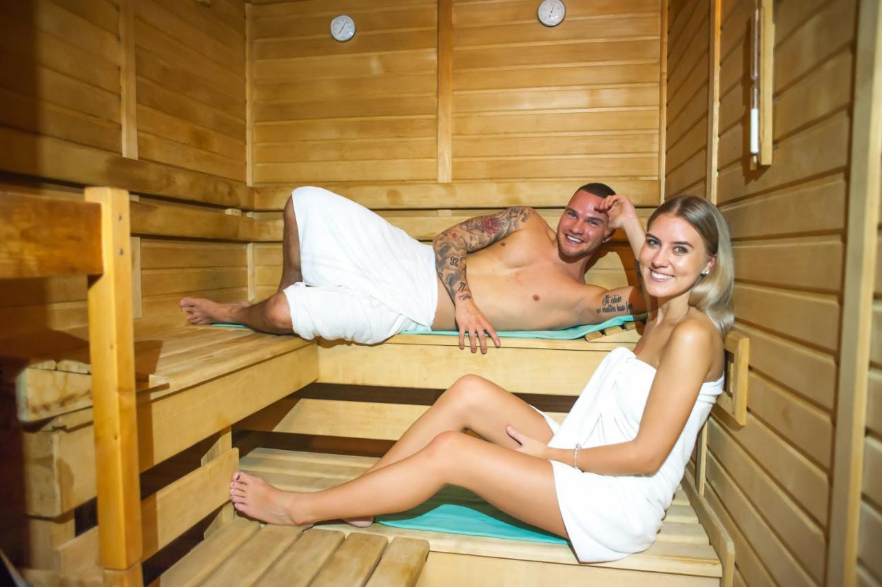 Hotel Tommy Wellness & Spa Náchod Dış mekan fotoğraf